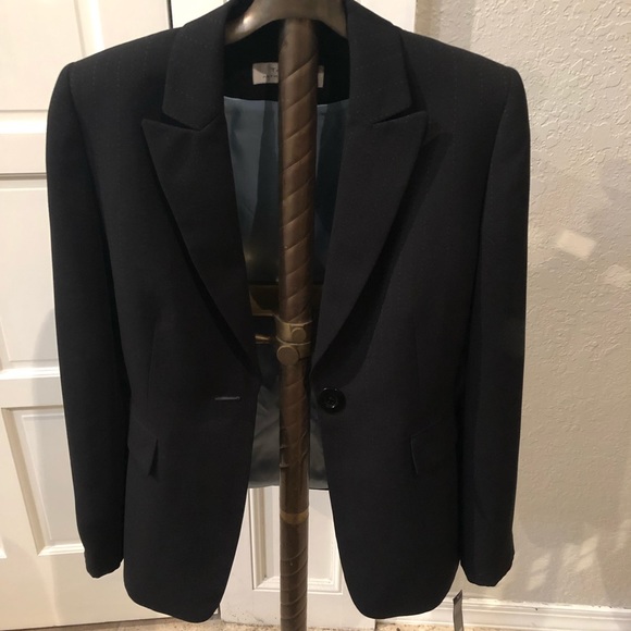Tahari Blazer - Picture 5 of 6